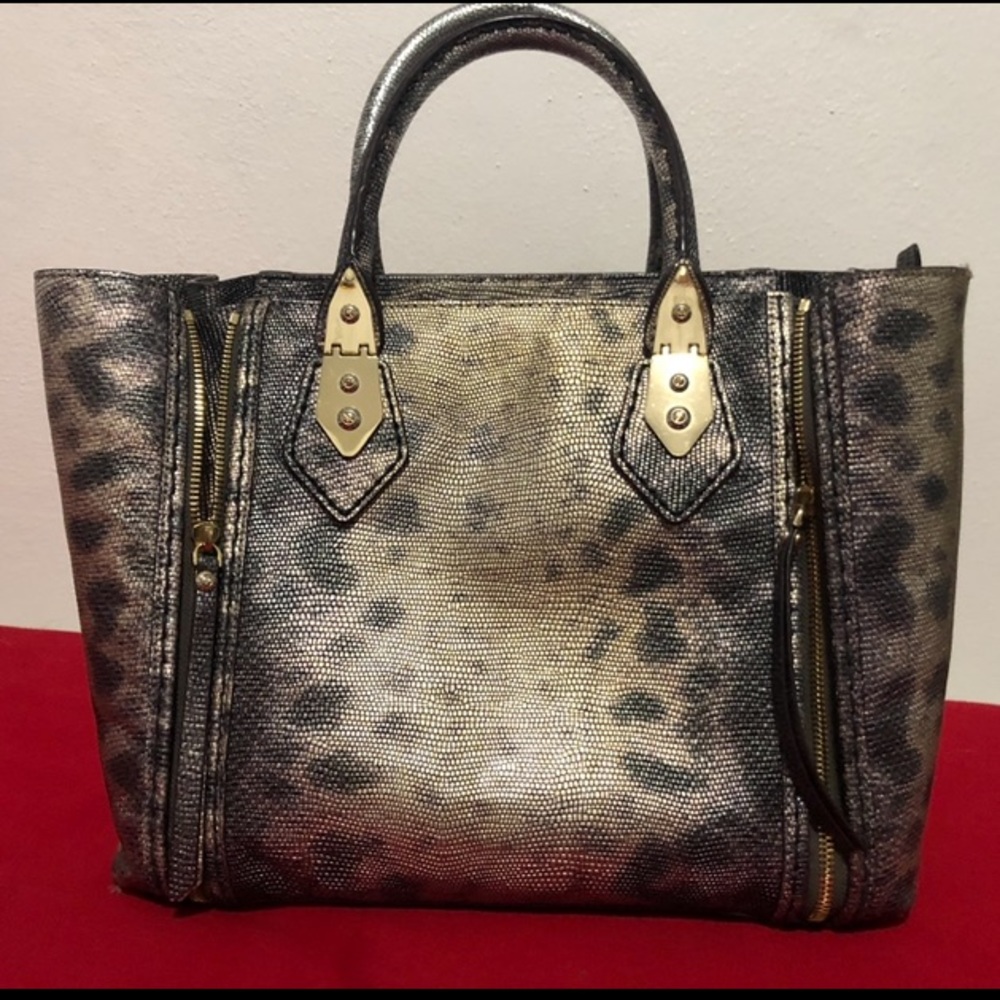 Henri Bendel A-list Satchel
